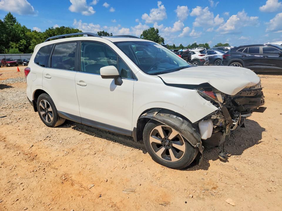 Photo 4 from auction – 2018 SUBARU FORESTER with VIN JF2SJAJC4JH455037