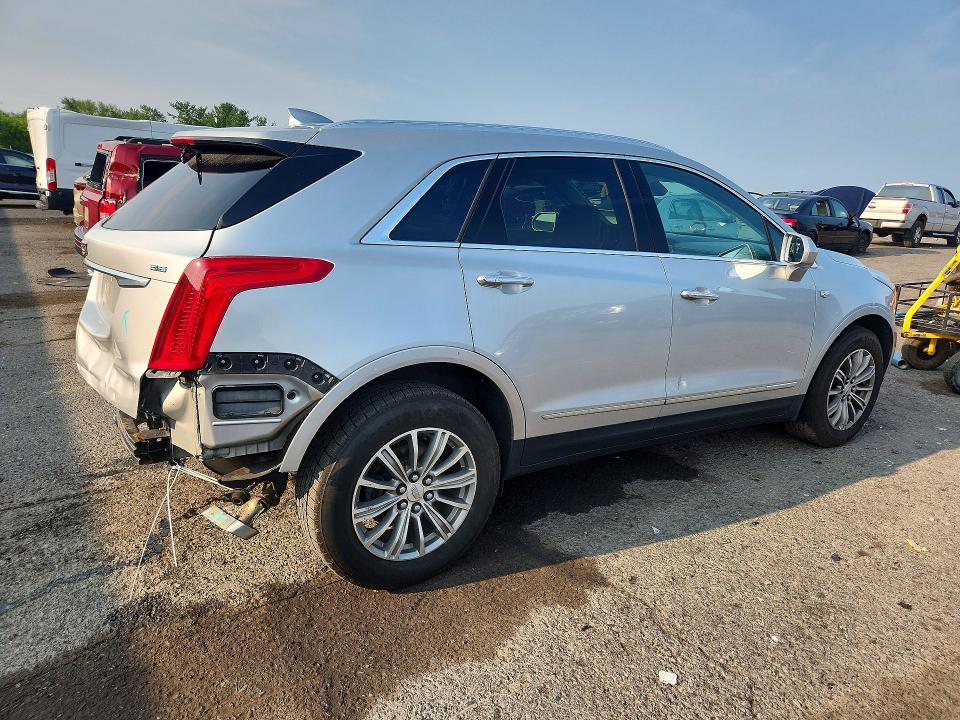 Photo 3 from auction – 2017 CADILLAC XT5 with VIN 1GYKNBRS9HZ119256