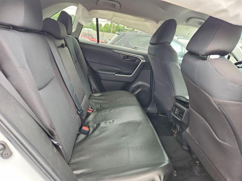 Photo 10 from auction – 2021 TOYOTA RAV4 with VIN 4T3LWRFV0MU047016