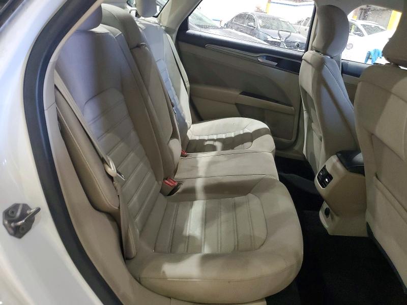 Photo 10 from auction – 2019 FORD FUSION with VIN 3FA6P0LU5KR263159