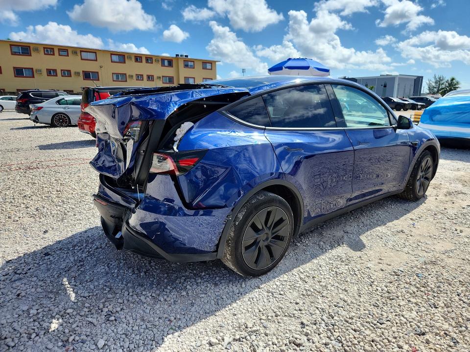 Photo 3 from auction – 2025 TESLA MODEL Y with VIN 7SAYGDED2SF248906