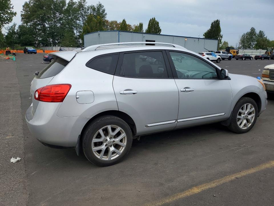 Photo 3 from auction – 2011 NISSAN ROGUE with VIN JN8AS5MV6BW672053