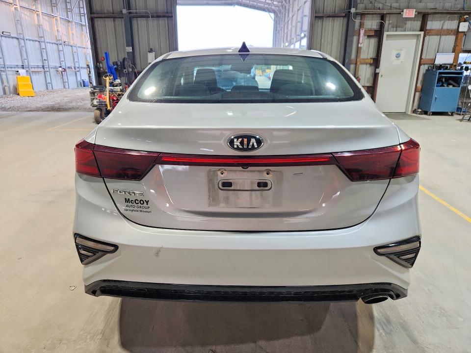 Photo 6 from auction – 2019 KIA FORTE with VIN 3KPF24AD1KE083297