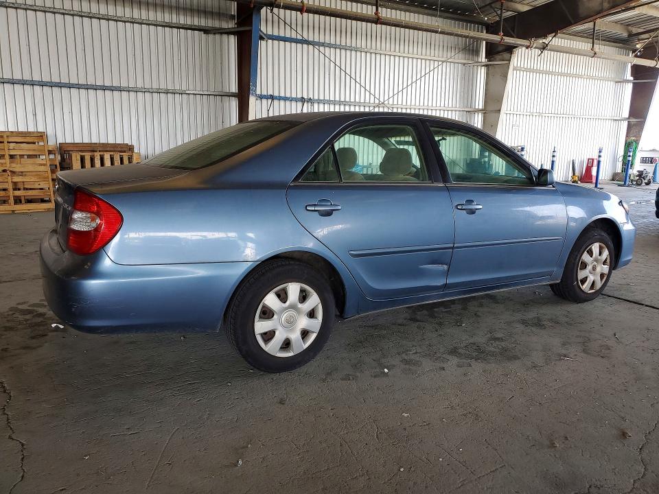 Photo 3 from auction – 2003 TOYOTA CAMRY with VIN JTDBE32K330230095