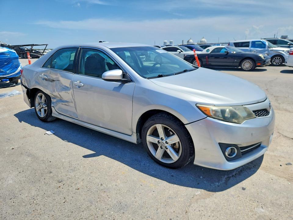 Photo 4 from auction – 2014 TOYOTA CAMRY with VIN 4T1BF1FK3EU413905