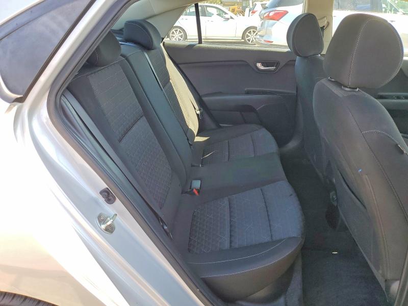Photo 10 from auction – 2018 KIA RIO with VIN 3KPA24AB1JE081637