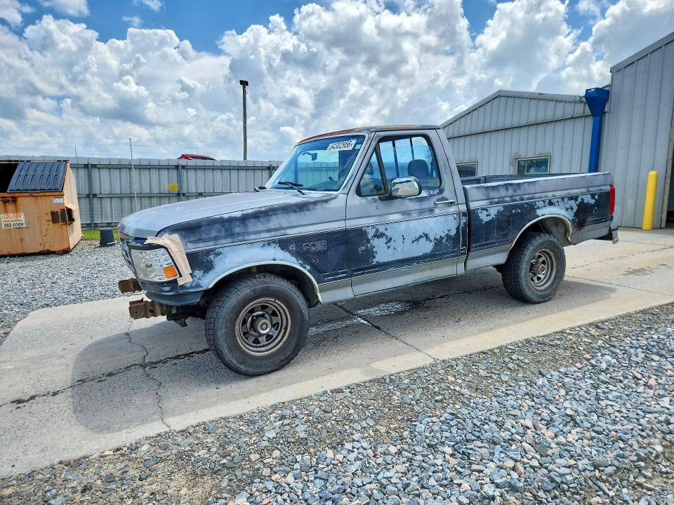 FORD F150 1992 with VIN 1FTDF15H3NNA56402 - Photo from auction