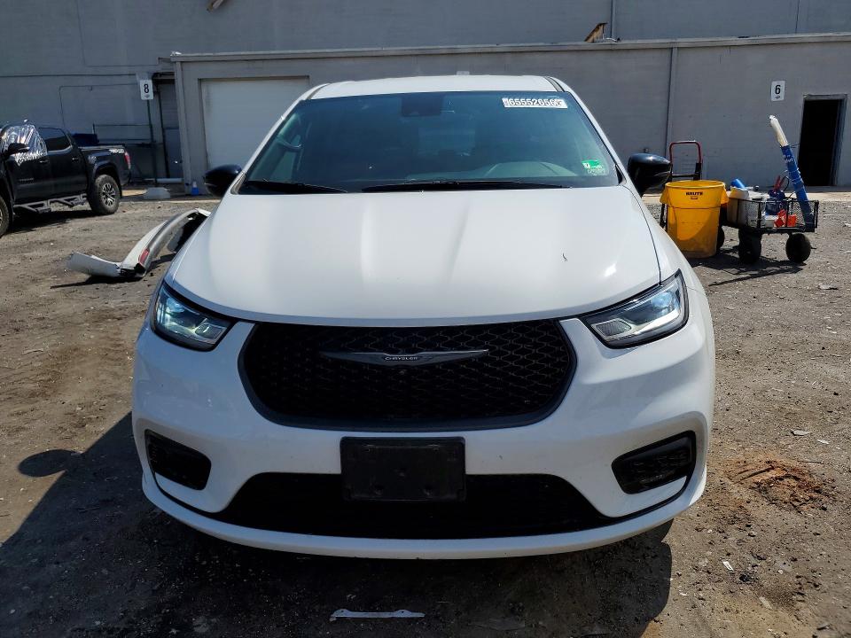 Photo 5 from auction – 2024 CHRYSLER PACIFICA with VIN 2C4RC1S79RR166583