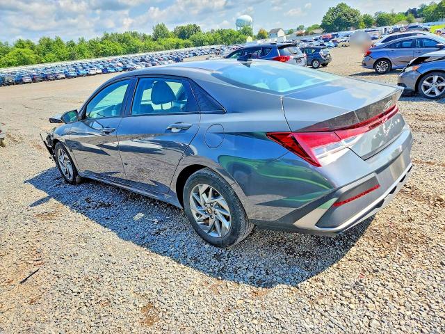 Photo 2 from auction – 2024 HYUNDAI ELANTRA with VIN KMHLM4DG2RU848401