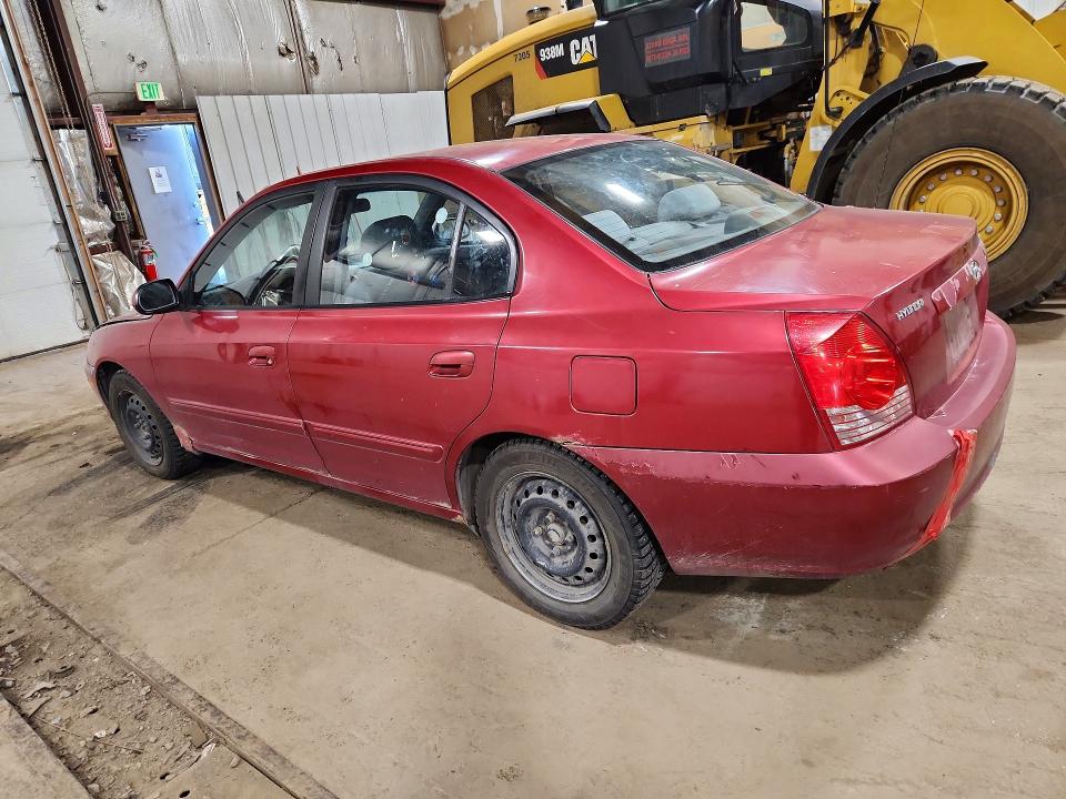 Photo 2 from auction – 2004 HYUNDAI ELANTRA with VIN KMHDN46D64U764174