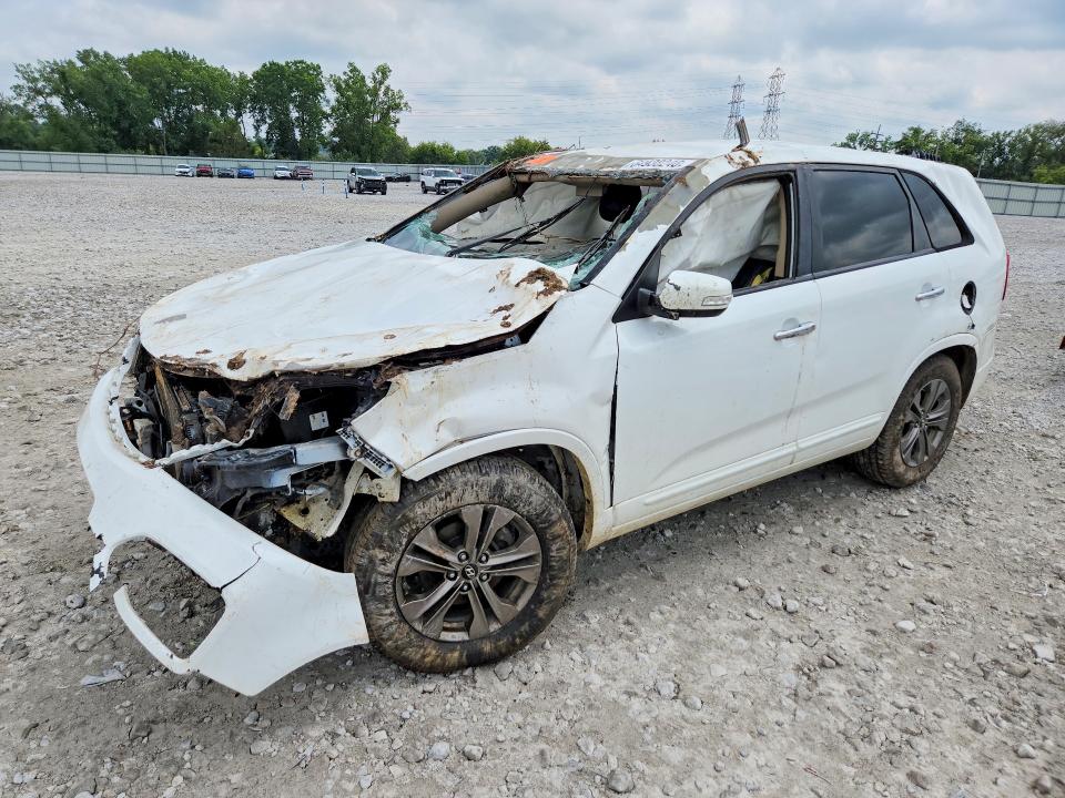 KIA SORENTO 2013 with VIN 5XYKTDA2XDG336746 - Photo from auction