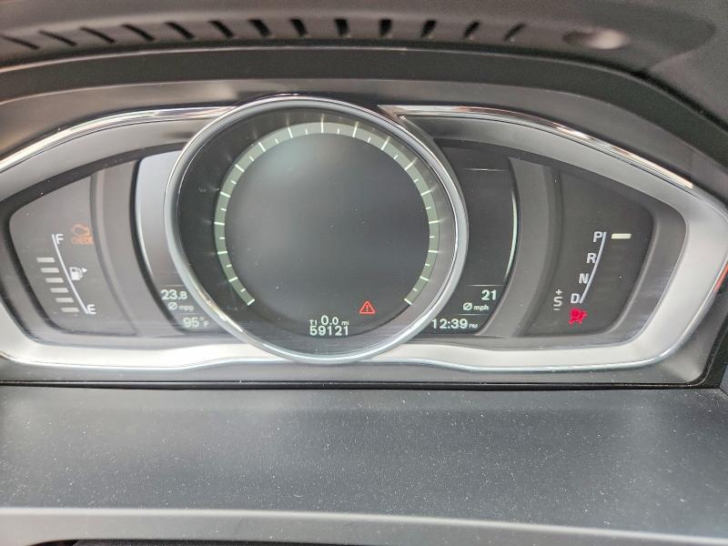 Photo 9 from auction – 2017 VOLVO V60 with VIN YV140MEK3H1364139