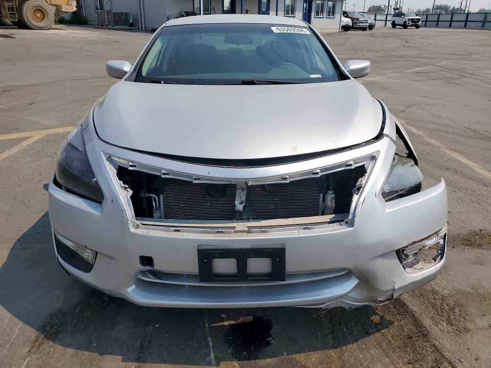 Photo 5 from auction – 2015 NISSAN ALTIMA with VIN 1N4AL3AP0FC223273