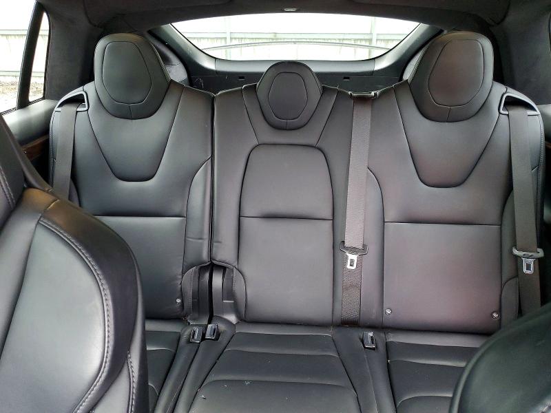 Фото 10 с аукциона – 2019 TESLA MODEL X с VIN 5YJXCAE23KF212174