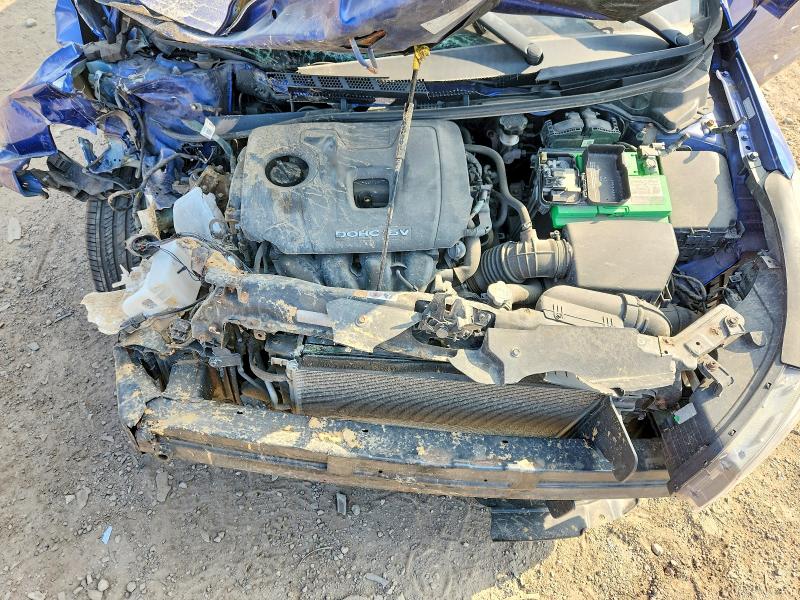 Photo 11 from auction – 2017 KIA FORTE with VIN 3KPFL4A75HE027699