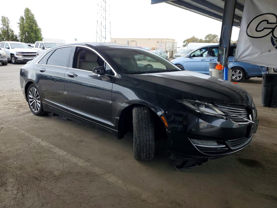 Photo 4 from auction – 2014 LINCOLN MKZ with VIN 3LN6L2LU0ER824837