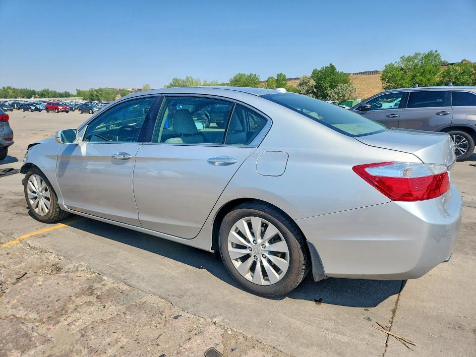 Photo 2 from auction – 2014 HONDA ACCORD with VIN 1HGCR2F80EA063341