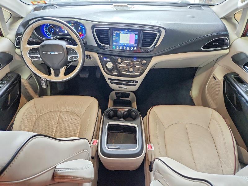 Photo 8 from auction – 2018 CHRYSLER PACIFICA with VIN 2C4RC1N7XJR105517
