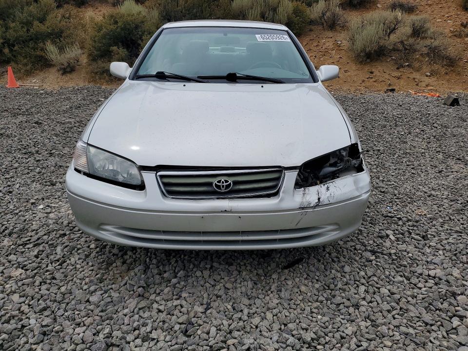 Photo 5 from auction – 2001 TOYOTA CAMRY with VIN 4T1BF28K71U969597