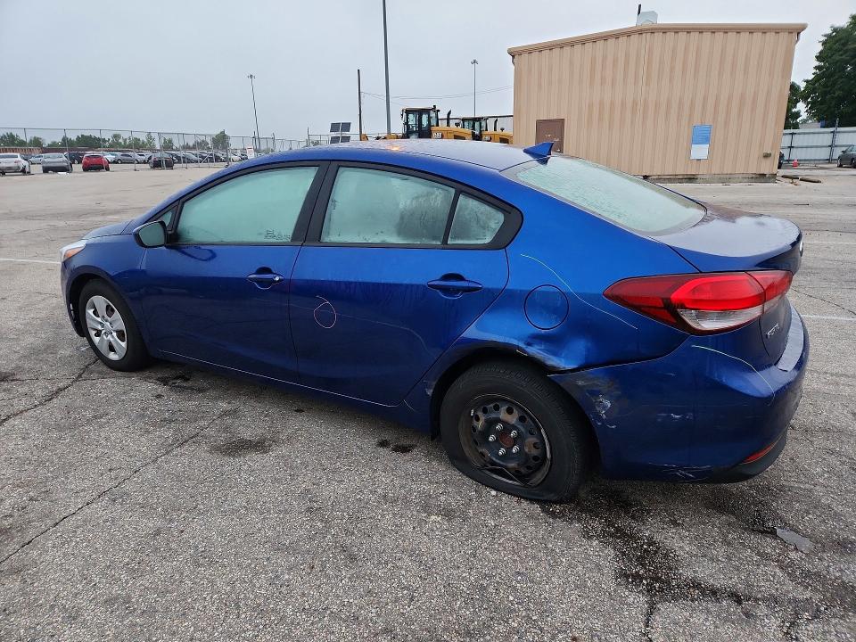 Photo 2 from auction – 2018 KIA FORTE with VIN 3KPFK4A79JE284891