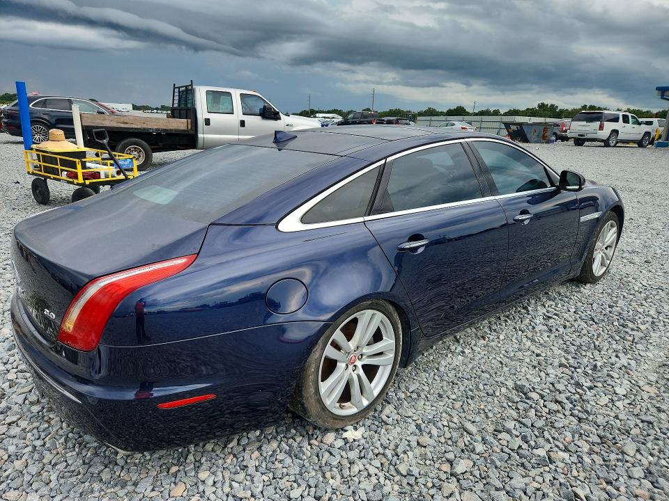 Photo 3 from auction – 2014 JAGUAR XJL with VIN SAJWA2GZ7E8V63385