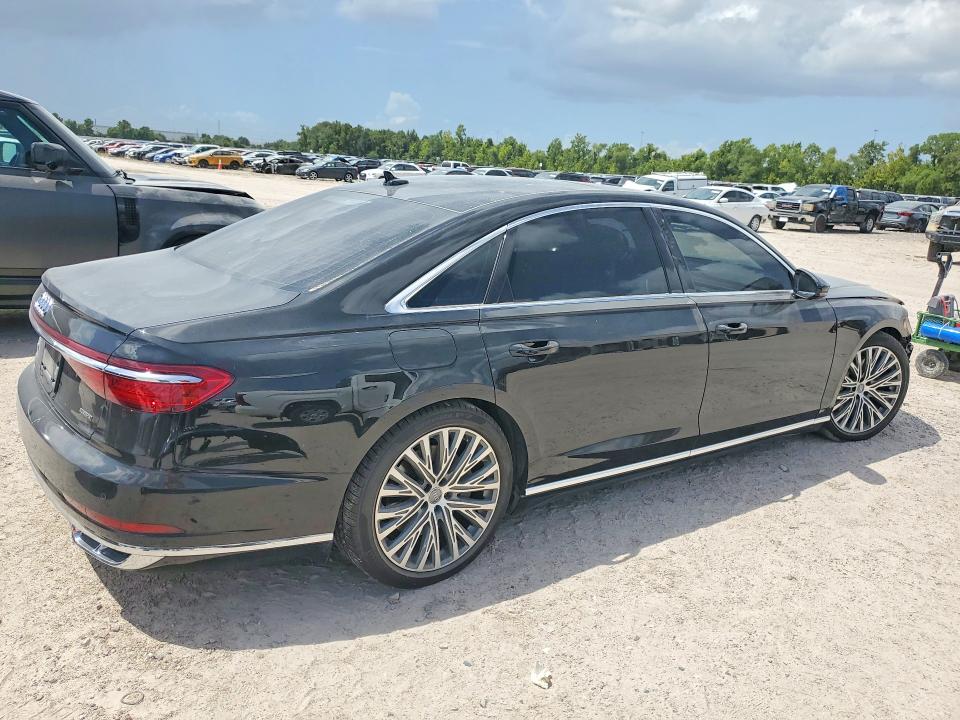Foto 3 de la subasta – 2019 AUDI A8 con VIN WAU8DAF83KN005240