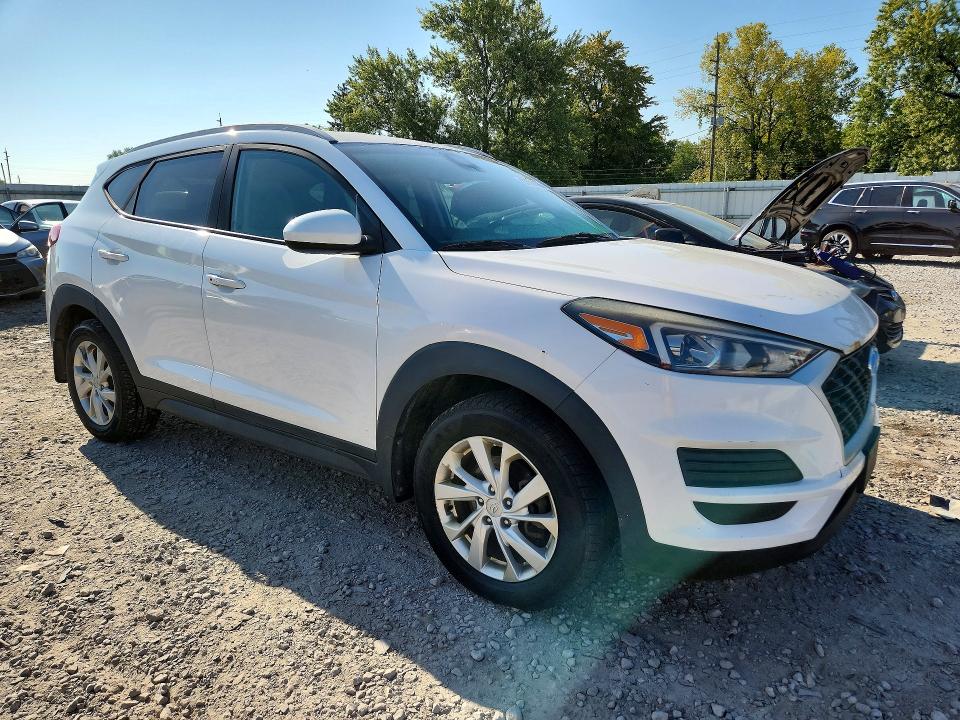 Zdjęcie 4 z aukcji – 2019 HYUNDAI TUCSON z VIN KM8J3CA47KU863982