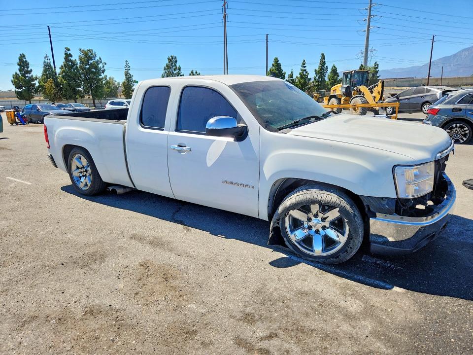 Photo 4 from auction – 2008 GMC SIERRA with VIN 2GTEC19C881330422