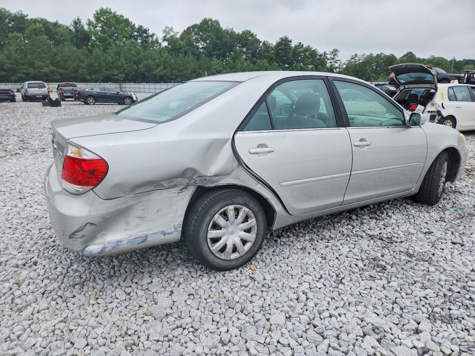 Photo 3 from auction – 2005 TOYOTA CAMRY with VIN 4T1BE30K05U970357