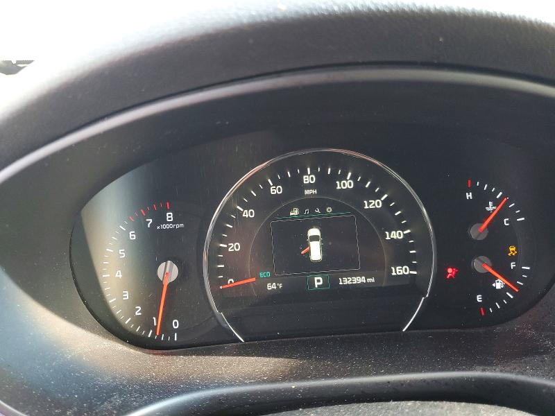 Photo 9 from auction – 2017 KIA SORENTO with VIN 5XYPHDA55HG321546