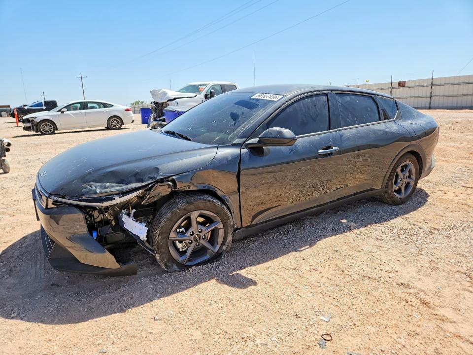 KIA K4 2026 z numerem VIN 3KPFT4DE0TE335964 - Zdjęcie z aukcji
