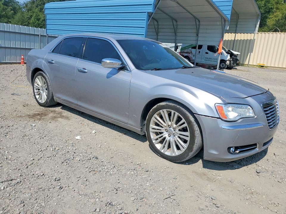 Photo 4 from auction – 2014 CHRYSLER 300C with VIN 2C3CCAETXEH382915
