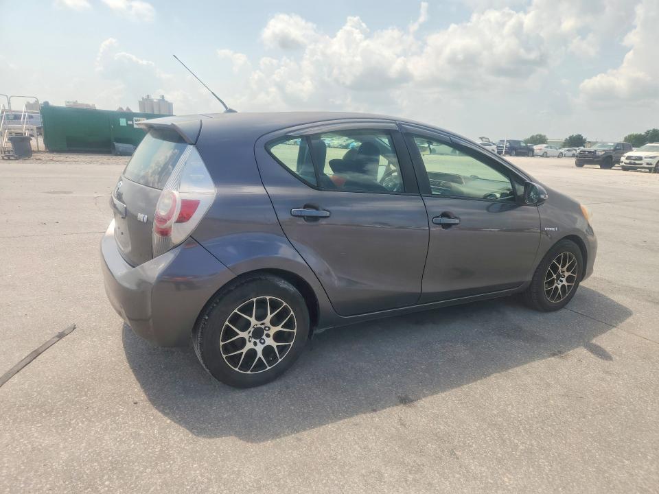 Photo 3 from auction – 2012 TOYOTA PRIUS C with VIN JTDKDTB39C1522579