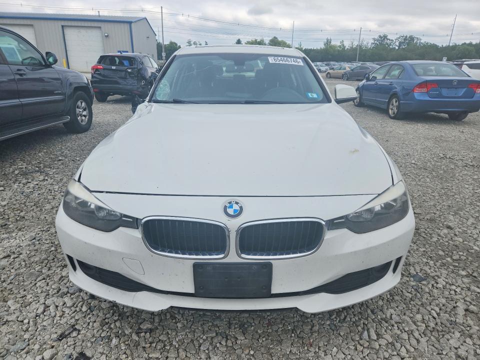 Photo 5 from auction – 2014 BMW 320 with VIN WBA3C3C51EP661318