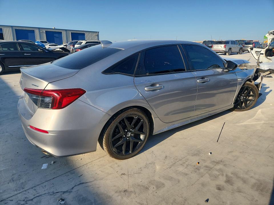 Photo 3 from auction – 2022 HONDA CIVIC with VIN 2HGFE2F50NH593812