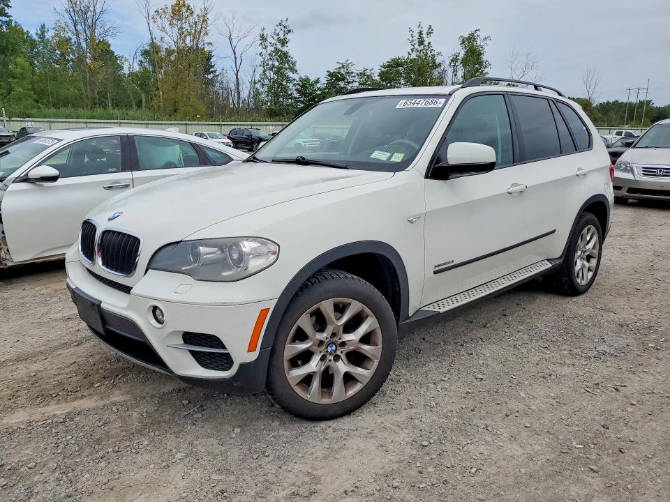 BMW X5 2012 with VIN 5UXZV4C58CL755731 - Photo from auction