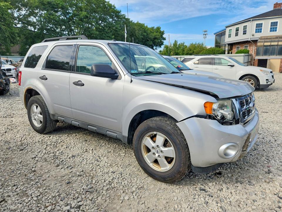 Photo 4 from auction – 2012 FORD ESCAPE with VIN 1FMCU0D71CKB57775
