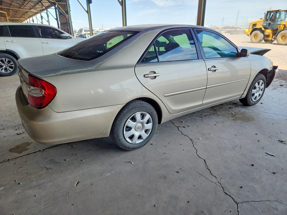 Photo 3 from auction – 2004 TOYOTA CAMRY with VIN 4T1BE32K64U372432