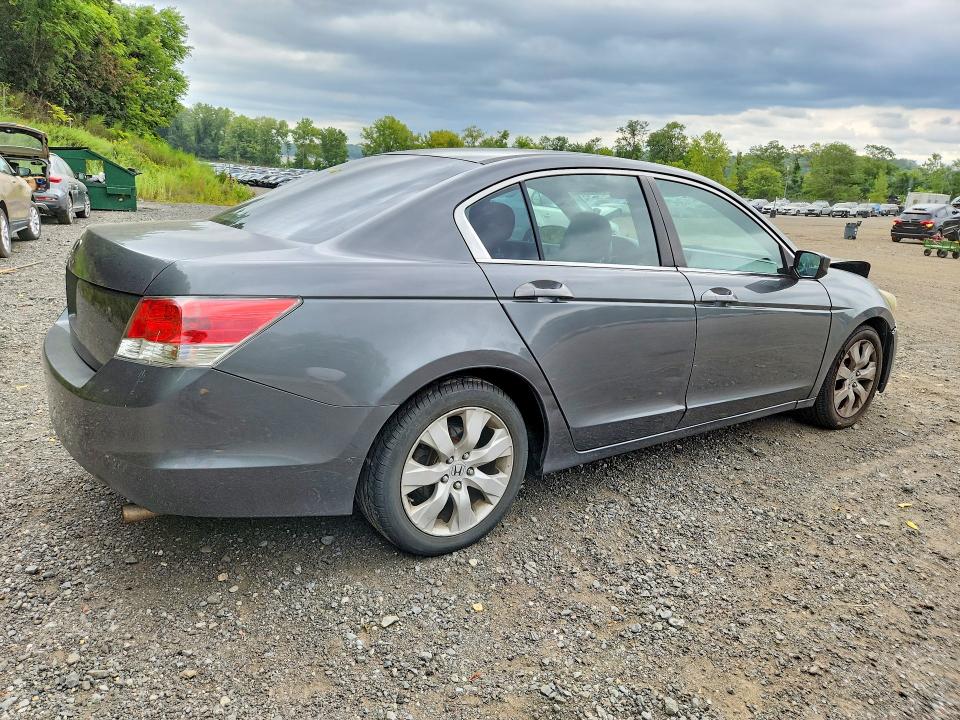 Photo 3 from auction – 2010 HONDA ACCORD with VIN 1HGCP2F35AA183141