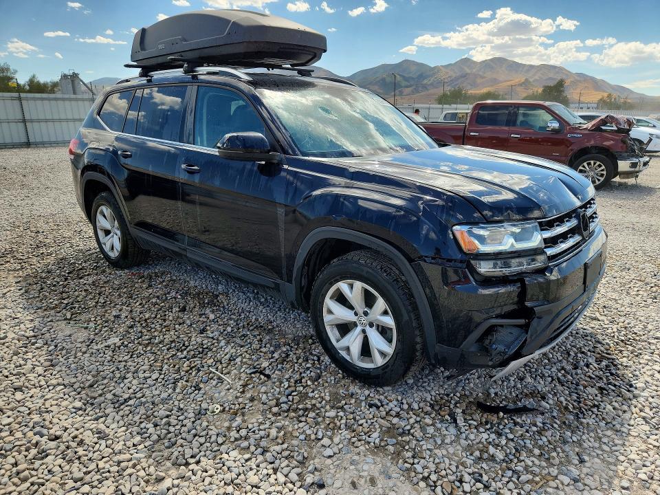 Photo 4 from auction – 2018 VOLKSWAGEN ATLAS with VIN 1V2KR2CA8JC550043