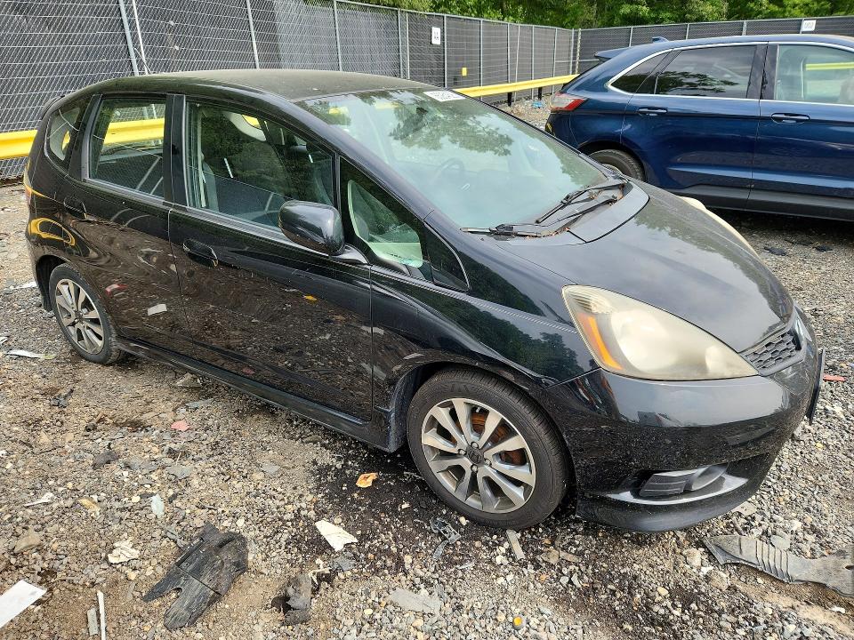 Photo 4 from auction – 2013 HONDA FIT with VIN JHMGE8H53DC039277