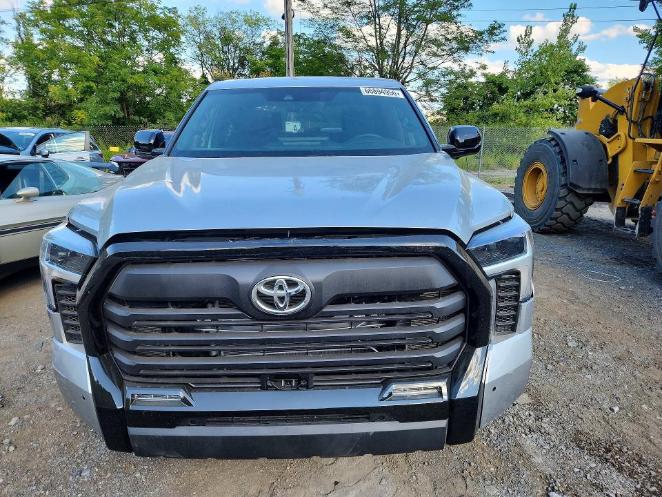 Photo 5 from auction – 2025 TOYOTA TUNDRA with VIN 5TFWA5DB2SX254416
