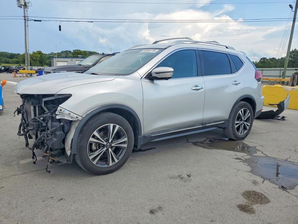 NISSAN ROGUE 2018 with VIN 5N1AT2MT0JC807917 - Photo from auction