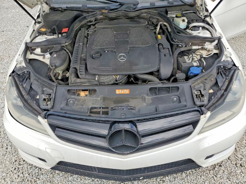 Photo 11 from auction – 2014 MERCEDES-BENZ C with VIN WDDGJ8JB6EG280439
