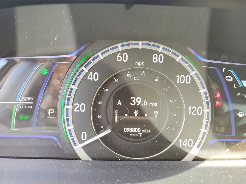 Photo 9 from auction – 2017 HONDA ACCORD with VIN JHMCR6F7XHC005287