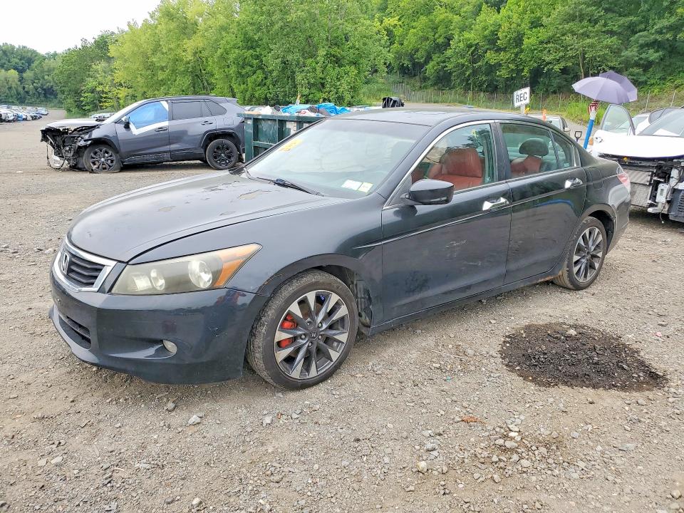 HONDA ACCORD 2008 with VIN 1HGCP36878A071582 - Photo from auction