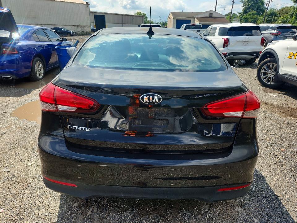 Photo 6 from auction – 2018 KIA FORTE with VIN 3KPFK4A71JE263436