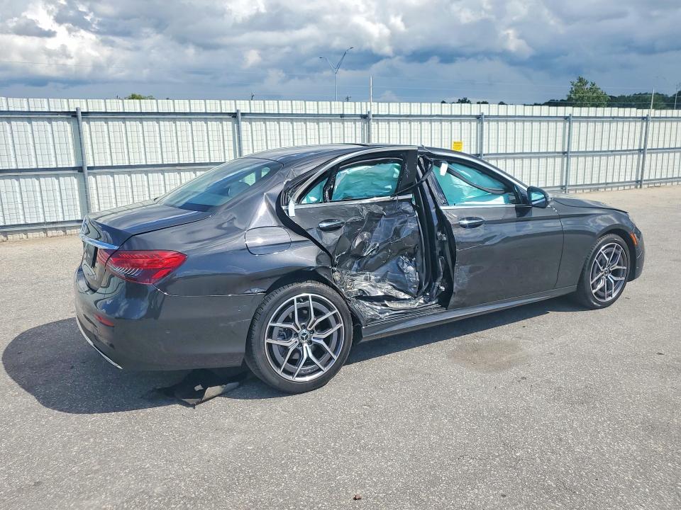 Photo 3 from auction – 2023 MERCEDES-BENZ E with VIN W1KZF8DB4PB188476