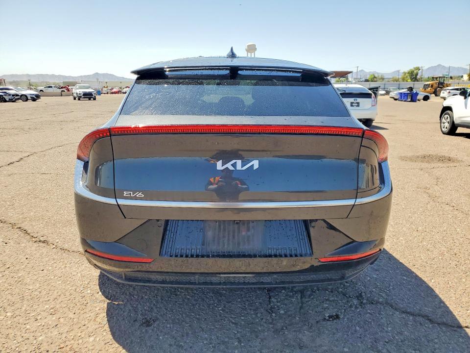 Photo 6 from auction – 2023 KIA EV6 with VIN KNDC34LA1P5157579