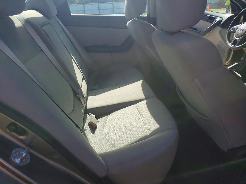 Photo 10 from auction – 2010 KIA FORTE with VIN KNAFU4A23A5861972